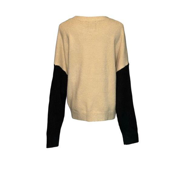 Lulus beige black long sleeves sweater size small - Picture 9 of 13